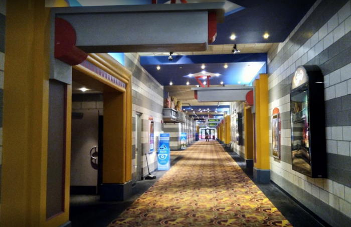 Star Southfield 20 - From Theater Website (newer photo)